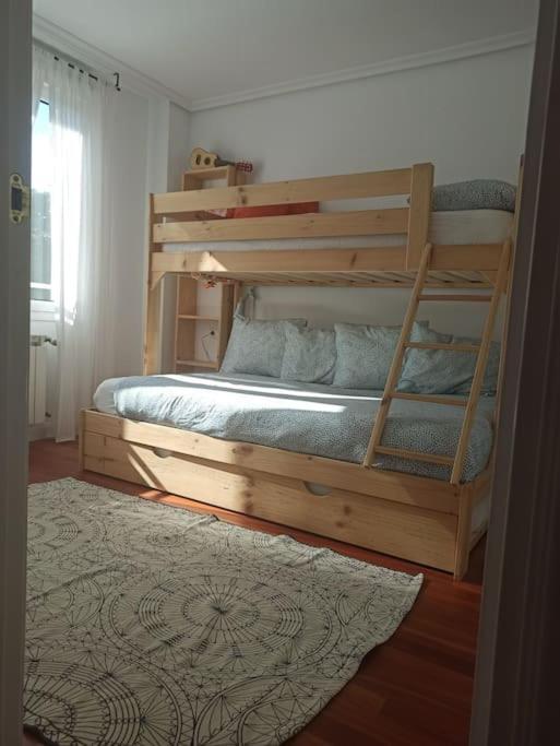 Apartamento Bajo Con Jardin Privado Santander Exterior foto