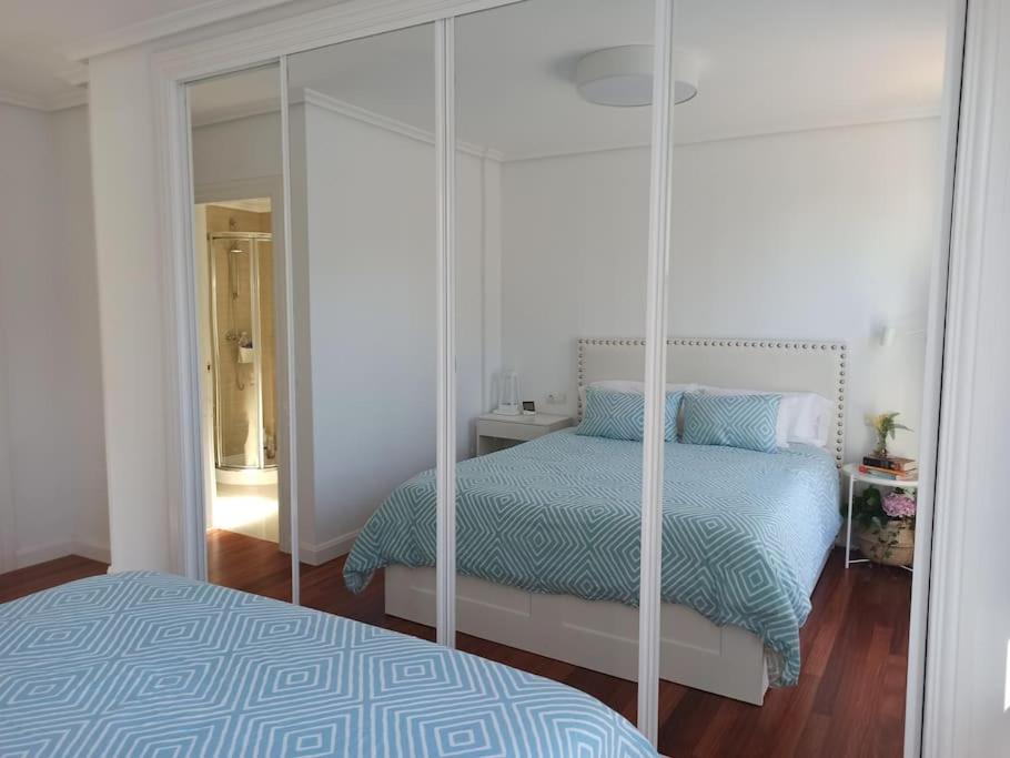 Apartamento Bajo Con Jardin Privado Santander Exterior foto